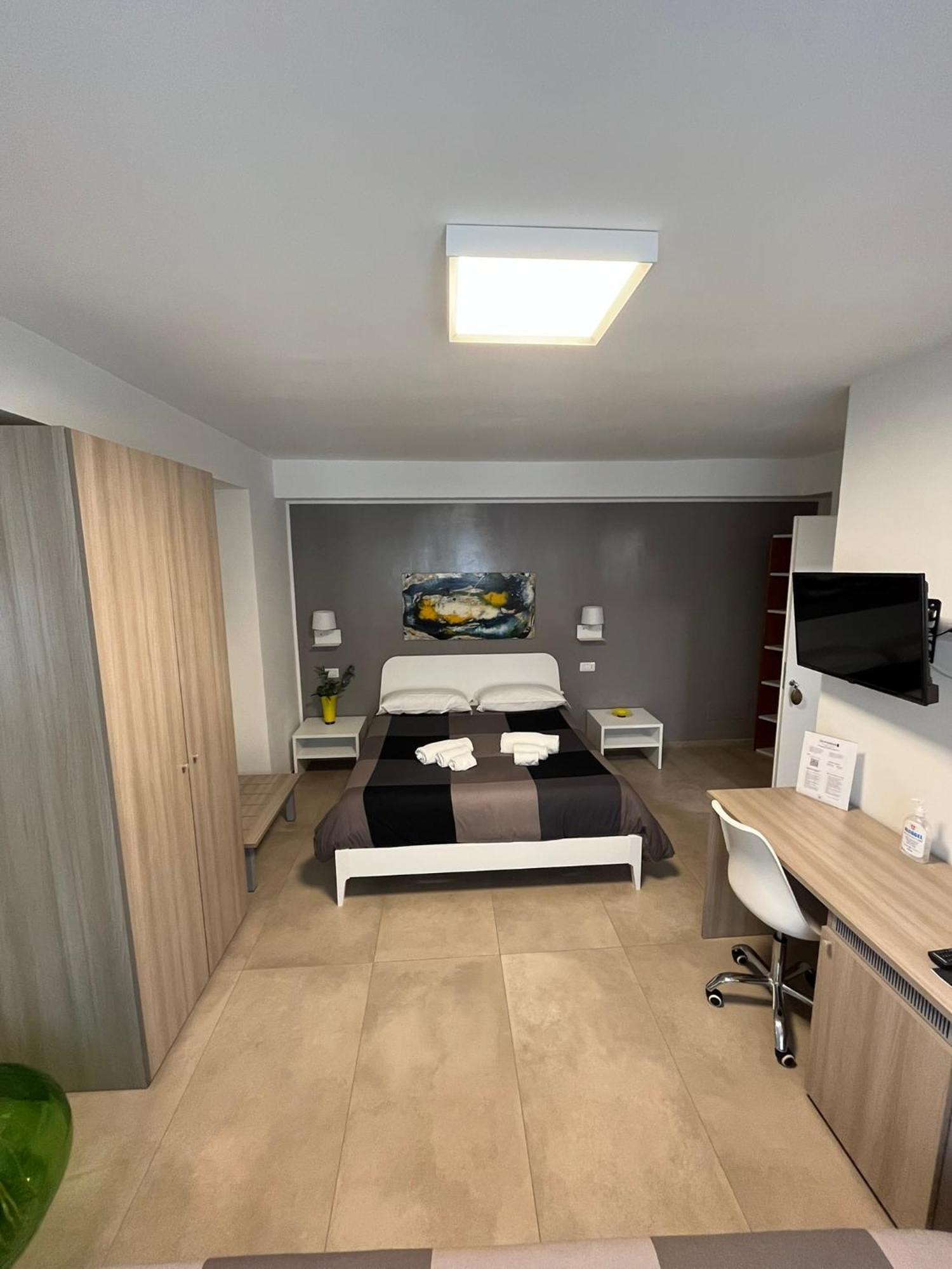 Porta Anfiteatro Pompei Hotel ภายนอก รูปภาพ